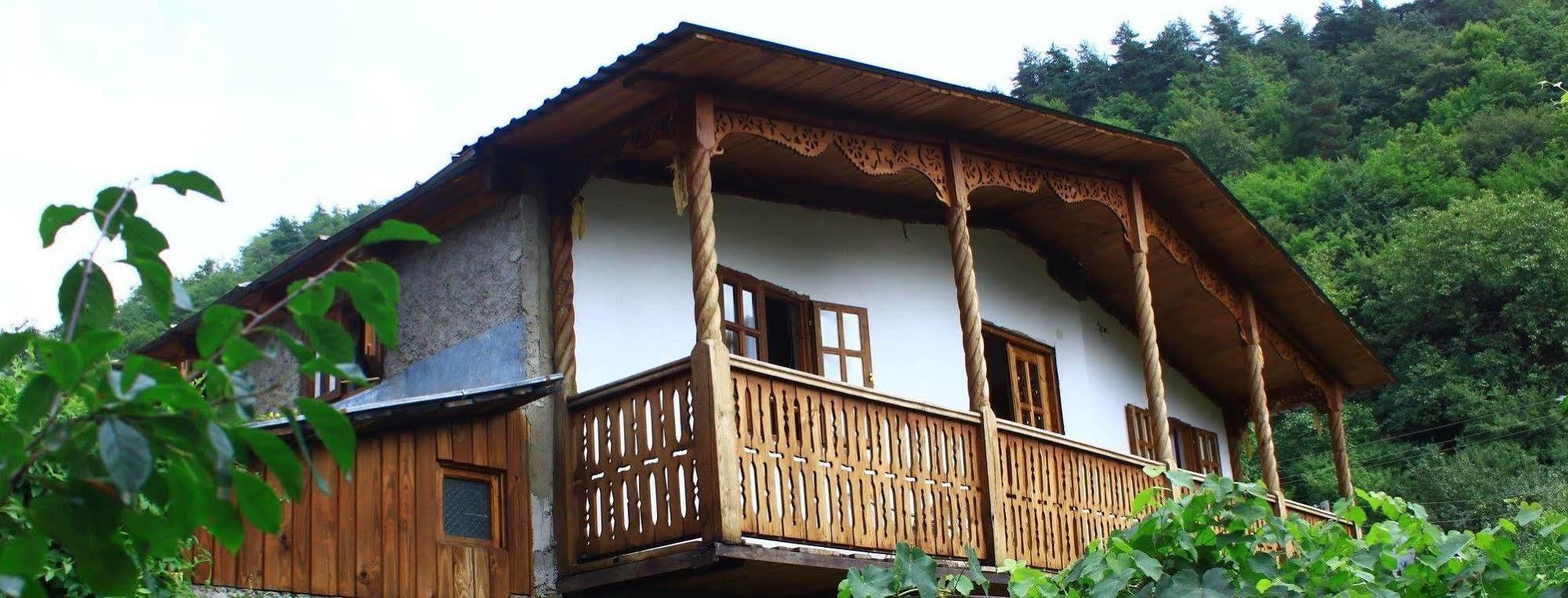 Guest House Gallery Oni Exterior foto